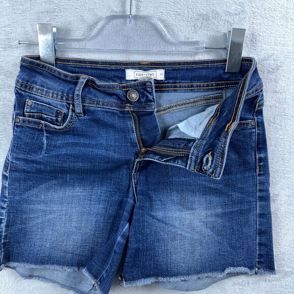 Eighty Two Women's Cut Off Shorts Low Rise Denim Stretch Dark Blue Womens Size 3 - Picture 2 of 10